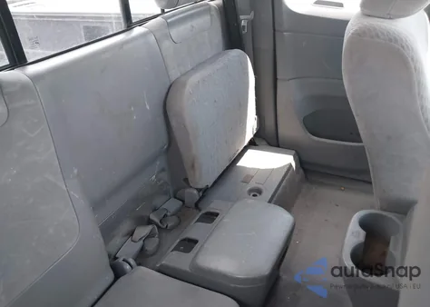 2009 Toyota Tacoma z USA, uszkodzony, nr VIN 5TEUX42N09Z649405